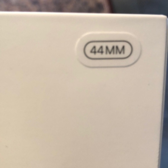 Apple Watch Black 44mm band - Picture 4 of 4